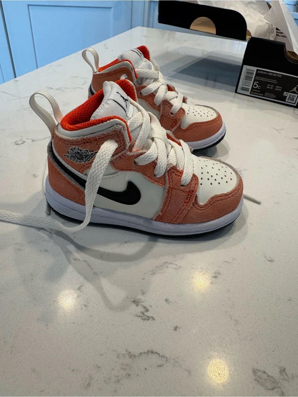 Jordan nike mid